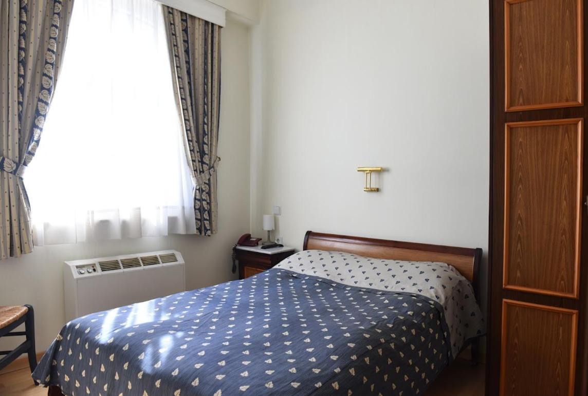Aiolis Hotel 卡斯托里亚 外观 照片